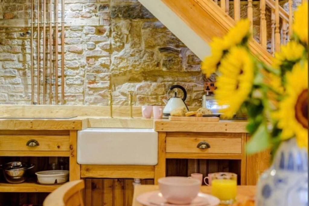 Villa The Cow House - In The Heart Of Whitby Extérieur photo